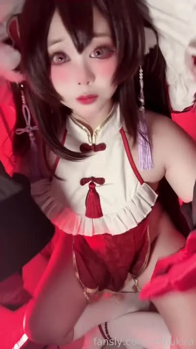 Remukira: Kosplay Penyihir Memikat